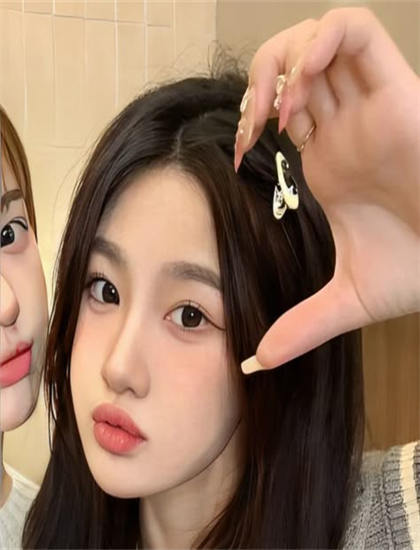 夜色直播免费网站观看_亚洲精品久久久久中文另类_因为爱情有多美在线观看